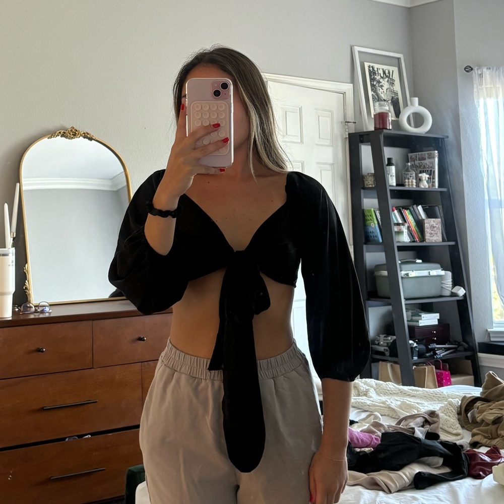 Black front tie top size small